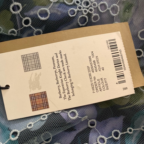 NWT Burberry Watercolor Rose Print and Lace Skirt - Picture 3 of 13